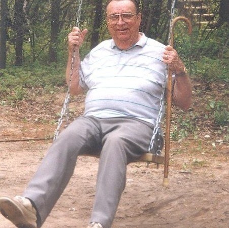 grandpa on swintg