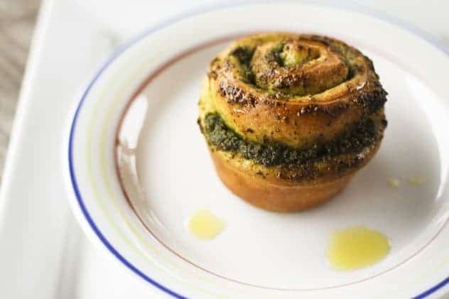 Pesto Pinwheel Rolls | Arugula and Walnut Pesto