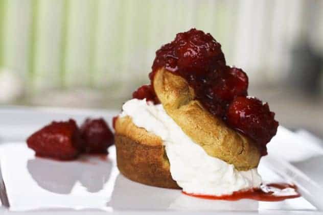 Whole Wheat Popovers with Greek Yogurt Creme and Strawberries