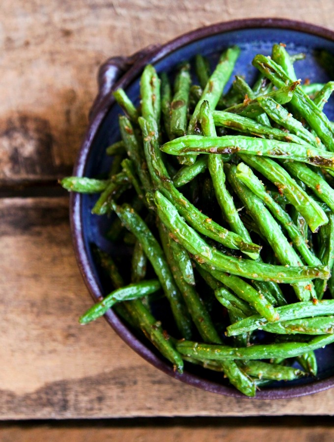 Roasted Ginger Sesame Green Beans by foodiewithfamily.com