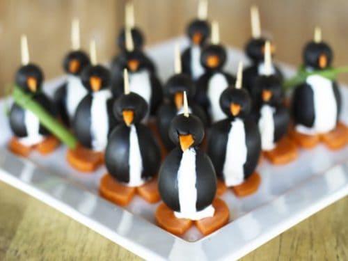 https://www.foodiewithfamily.com/wp-content/uploads/2011/12/black-olive-penguins1-500x375.jpg
