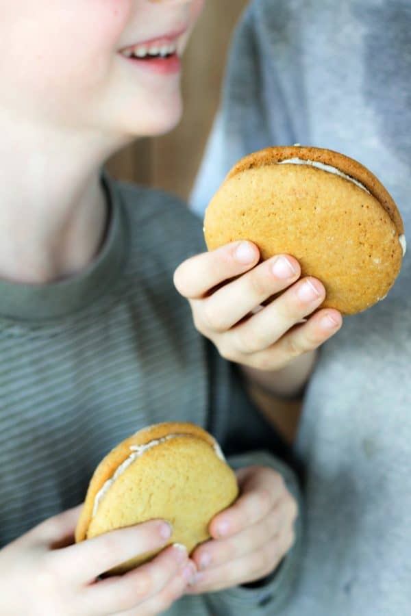 Amish Maple Sandwich Cookies or Whoopie Pies from foodiewithfamily.com
