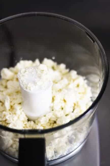 Roasted Garlic Whipped Feta | www.foodiewithfamily.com