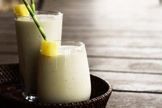 Piña Colada Smoothies | www.foodiewithfamily.com