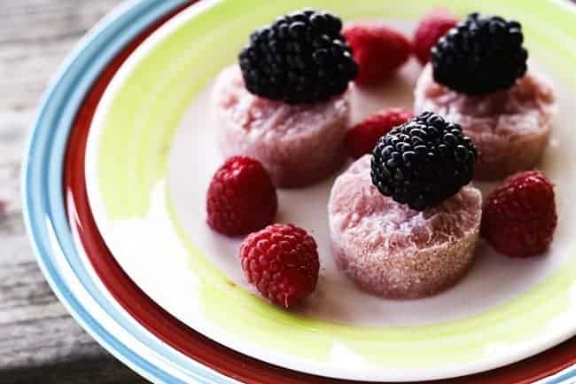 Frozen Whipped Fruit Gelatine | www.foodiewithfamily.com