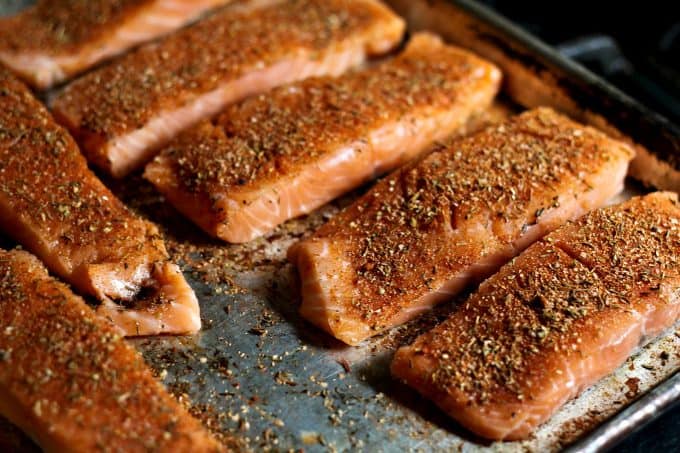 Cajun Blackened Salmon with Homemade Smoked Cajun spice blend | www.foodiewithfamily.com