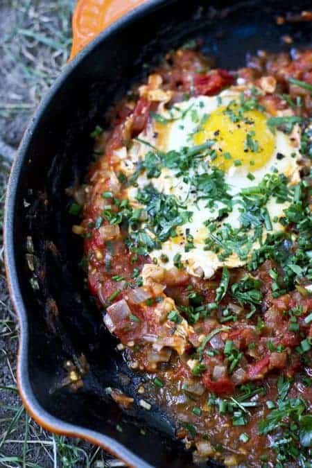 Farmers Market Tomato Sauce with Poached Eggs and Herbs (Shakshuka) | www.foodiewithfamily.com