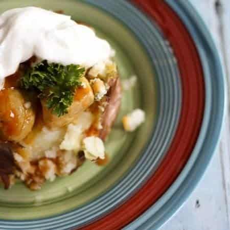 Buffalo Chicken Baked Potato #ComfortFood #HealthierComfortFood www.foodiewithfamily.com