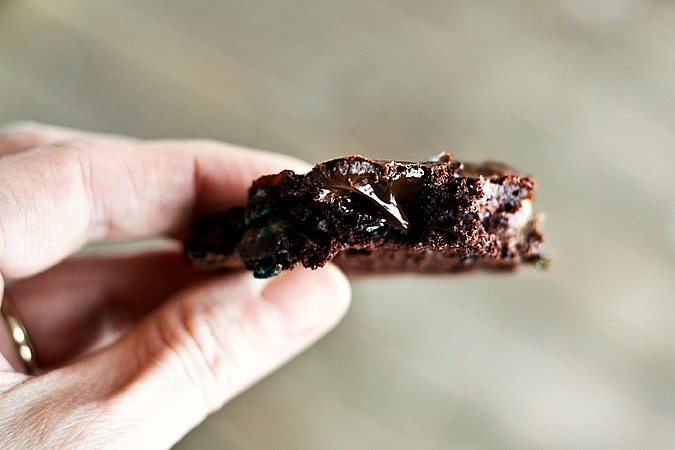Flourless M&M Brownie Cookies #GlutenFree #Cookies #Chocolate