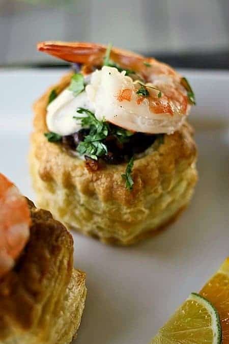 Carnival Black Bean and Shrimp Puff Pastry Cups from foodiewithfamily.com #WorldCup