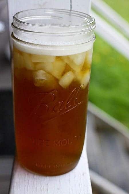 Shaken Iced Tea {Starbucks Knockoff} and Iced Tea Concentrate from foodiewithfamily.com
