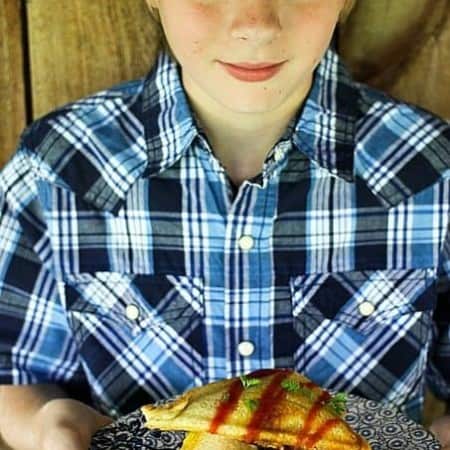 Ty's Best Breakfast Sandwich {scrambled eggs, crispy hashbrowns + bacon, and cheese in sourdough toast! foodiewithfamily.com #thatsmykid #jcpambassador #sponsored