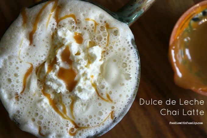 Dulce de Leche Chai Lattes {caramel chai lattes} from foodiewithfamily.com