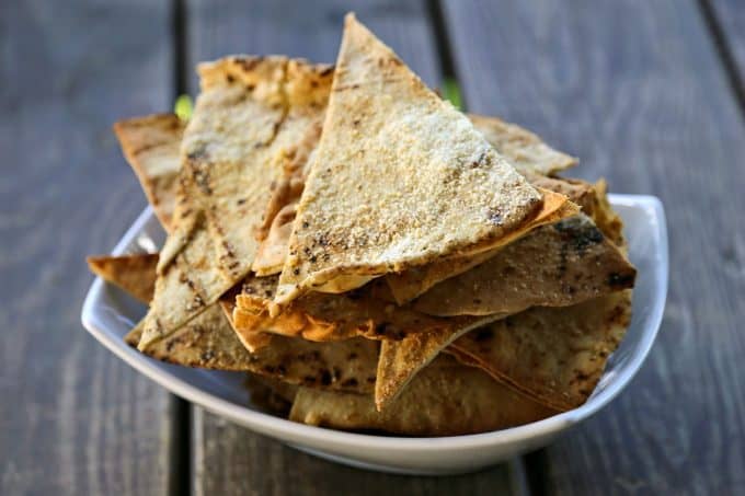 Homemade Garlic Parmesan Pita Chips Recipe from foodiewithfamily.com