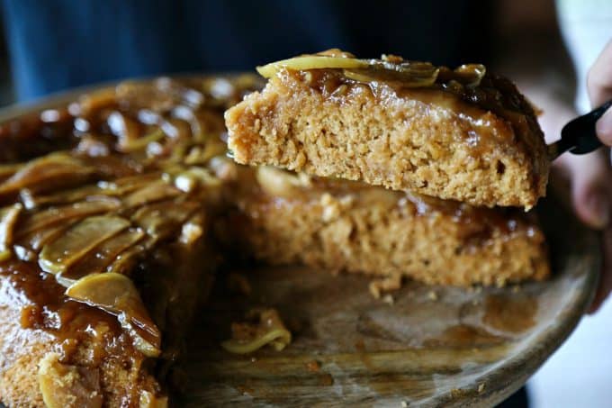 Maple Apple Upside Down Skillet Cake from foodiewithfamily.com #Vegan