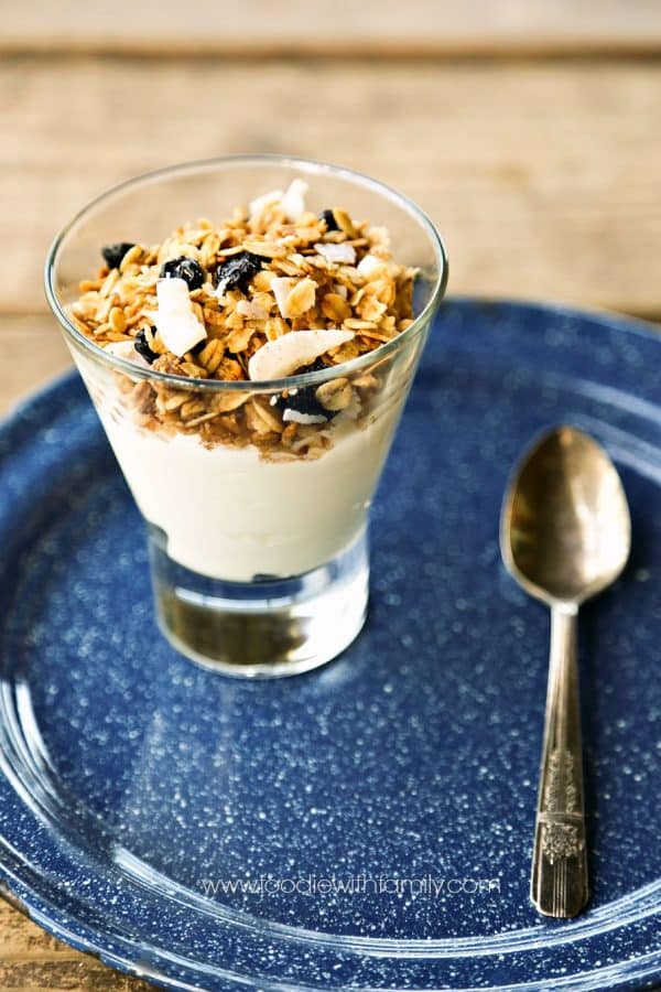 Easy as can be, Slow-Cooker Blueberry Coconut Vanilla Granola doesn't heat up the kitchen.