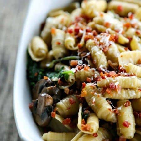 Simple Mushroom Kale Pasta with Pancetta from foodiewithfamily.com