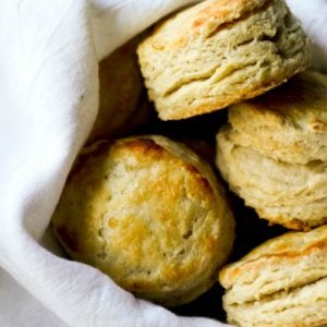 How to make Perfect, Flaky, Layered, Buttermilk Biscuits with www.foodiewithfamily.com