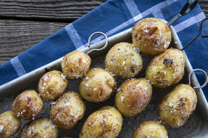 u're going to love this amazing Grilled Potatoes recipe; a simple recipe for a delicious side dish so good and so easy to make that they just might make you shelve your other potato recipes for the summer months.