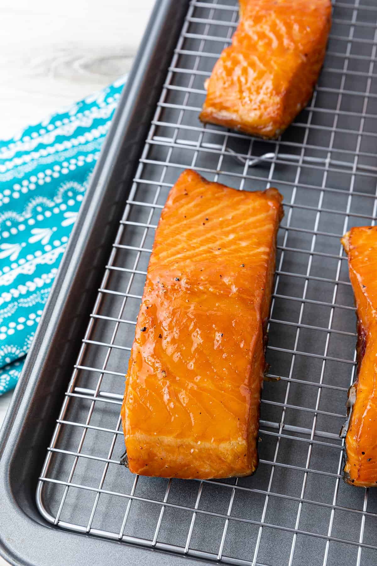 This easy step by step guide to smoked salmon recipe will show you just how to smoke salmon at home using fish you bought at grocery stores or caught yourself. Not only is the recipe 