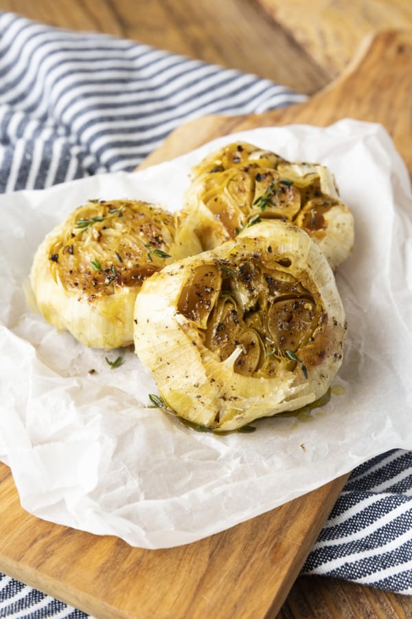 nder, mellow, buttery roasted cloves of garlic. This easy air fryer recipe will set you up with a generous amount of golden brown, sweet, roasted garlic in far less time than traditional oven roasted garlic.