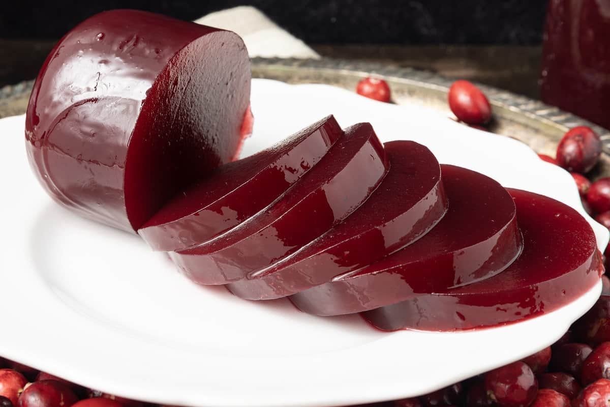 Jellied Cranberry Sauce - Canned or Refrigerated