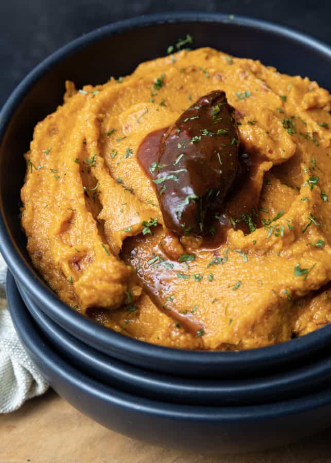 These mashed savoury, spicy sweet potatoes will bring excitement to any meal. Serve it with roast pork, chicken, on tacos or rice bowls!