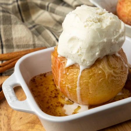 baked apples with vanilla ice cream