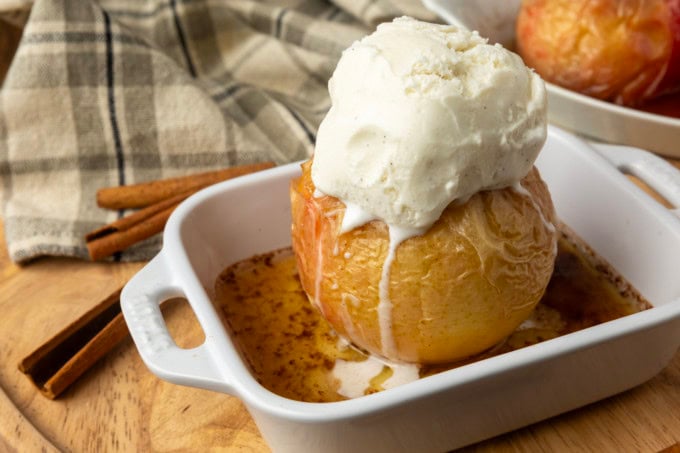 baked apples with vanilla ice cream